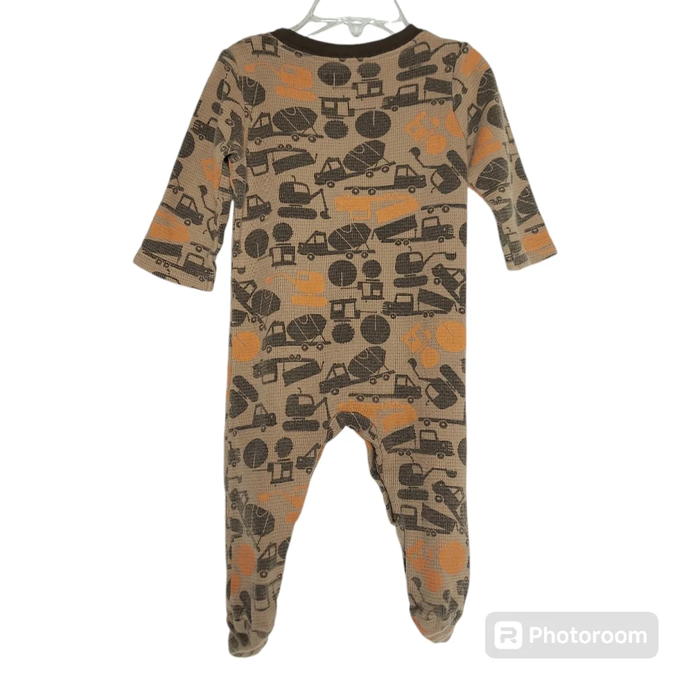 Baby Gap (3-6 months) and Circo (9 months) Footed Pajama Bundle